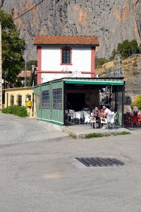 El Chorro train station bar
