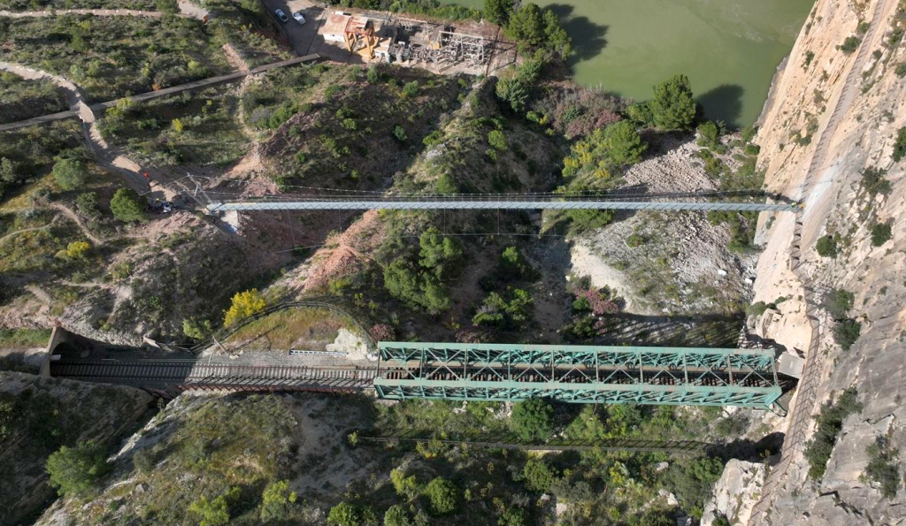 The new suspension bridge on the Caminito del Rey runs parallel to the railway bridge